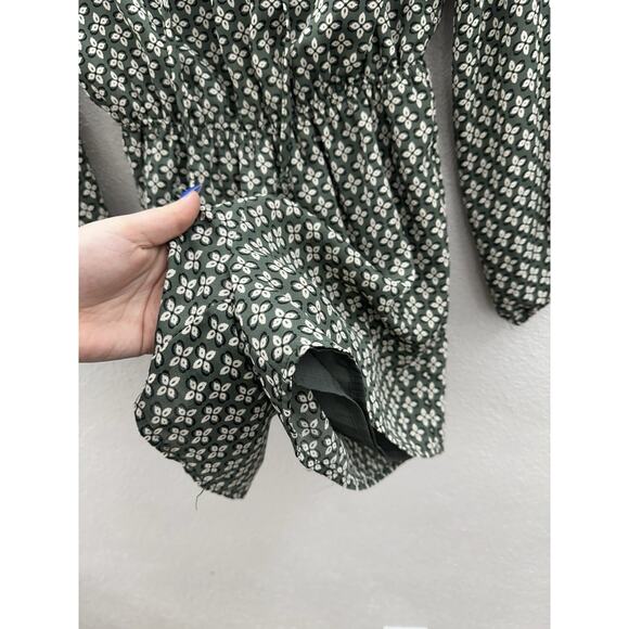 Charlotte Russe Womens Romper Size Small Green Long Sleeve CrissCross Chest - Picture 4 of 15